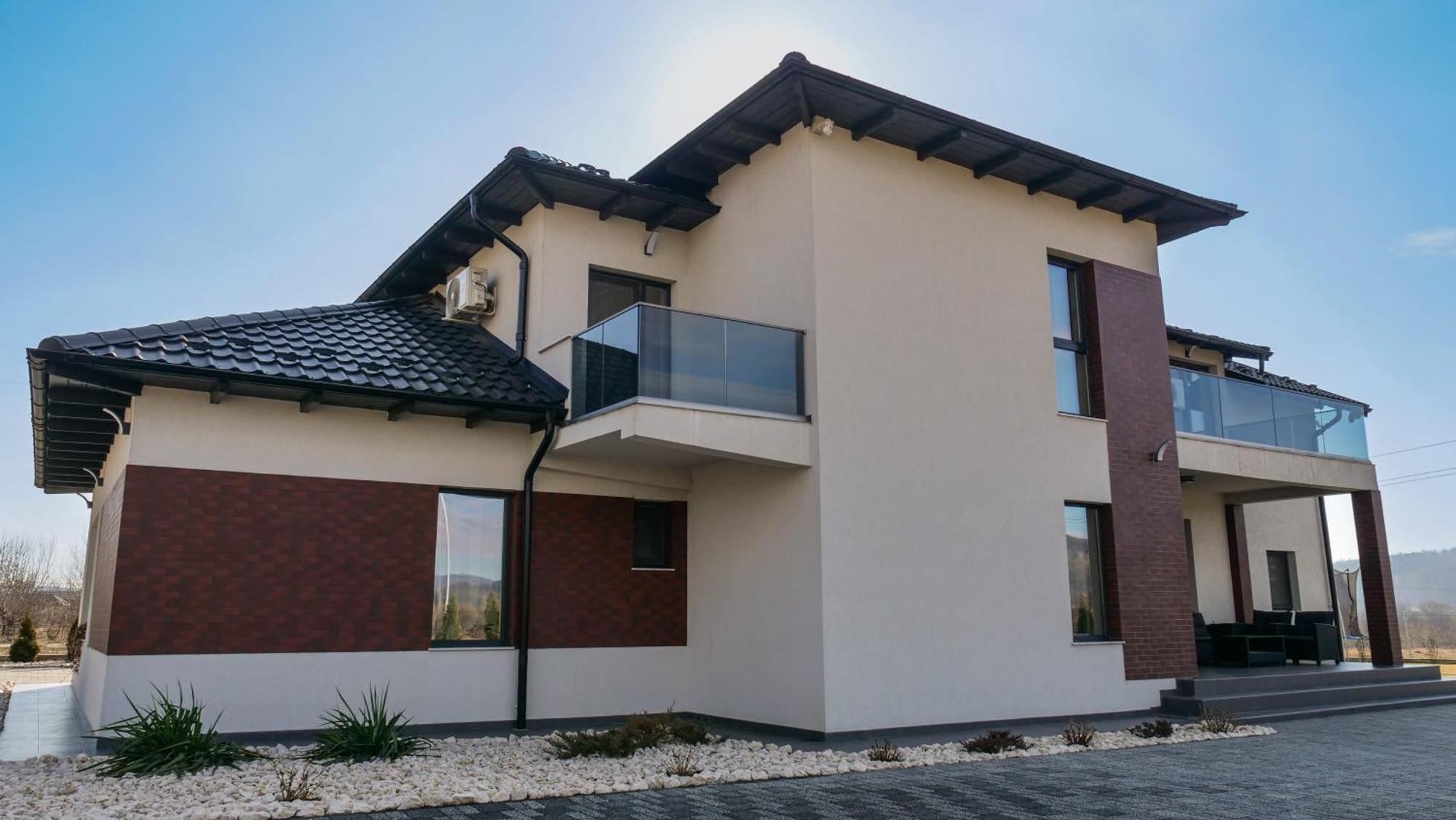 Casa Ambientt Hotel Curtea De Arges Exterior photo